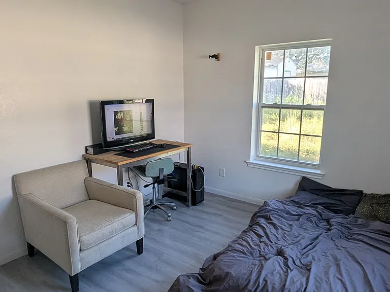 116 Bellair Dr — Photo 12