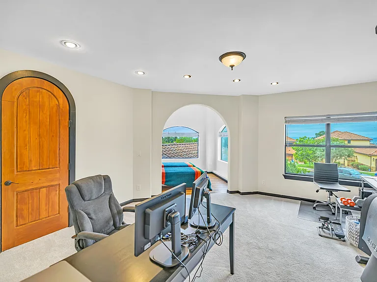 411 Cielo Cir — Photo 41