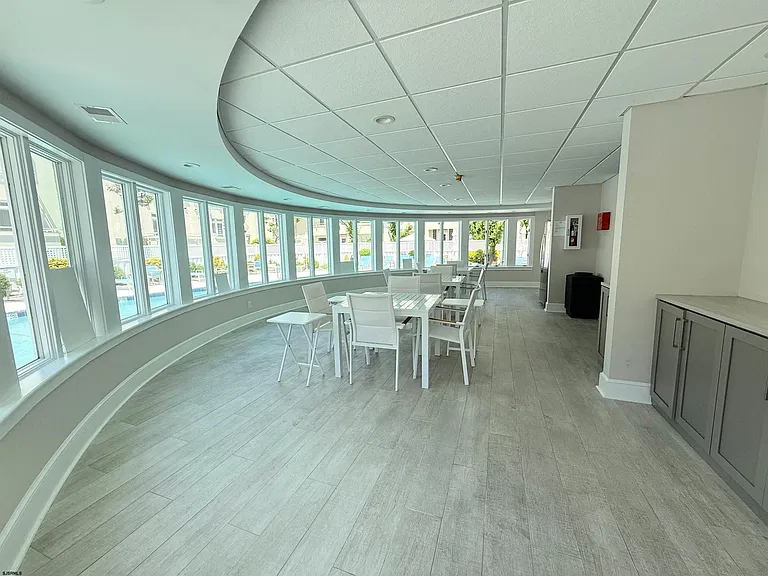 7701 Atlantic Ave #65 — Photo 32