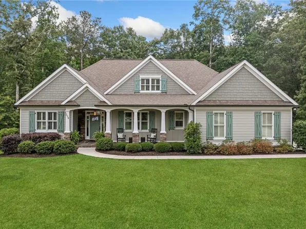 208 Wilshire Ter, White, GA 30184