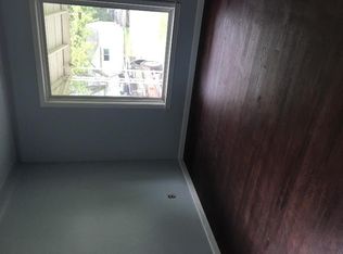 568 E Kalama Ave, Madison Heights, MI 48071