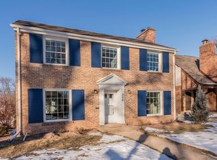 800 E Glen Ave, Whitefish Bay, WI 53217