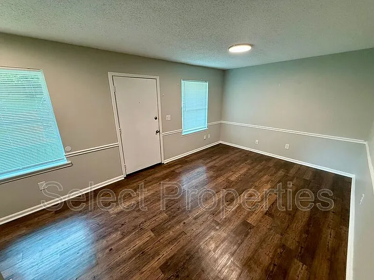 2015 Stonemill Dr #1 — Photo 2