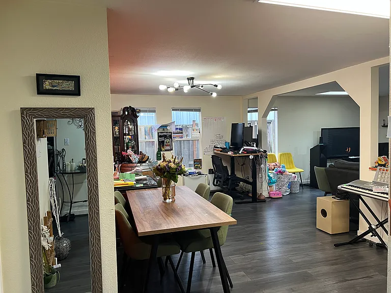 16863 NE 24th Pl — Photo 7