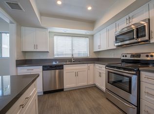 807 N Altadena Dr, Pasadena, CA 91107