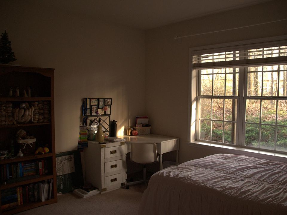Bedroom1 View 2