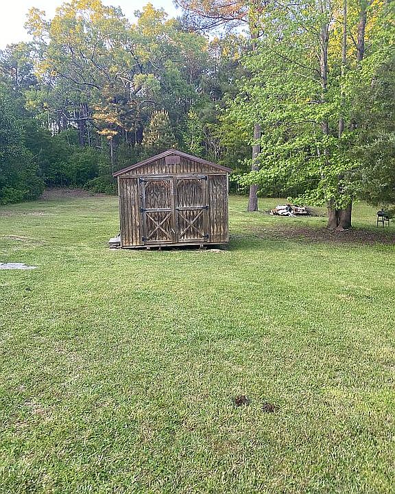 Storage building