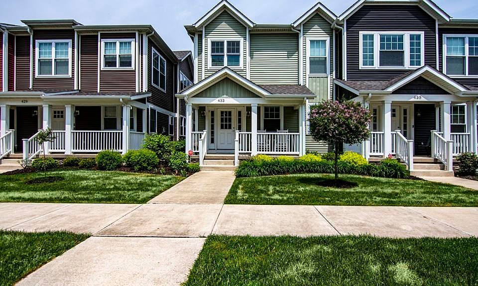 1st image of 433 E Corby Blvd