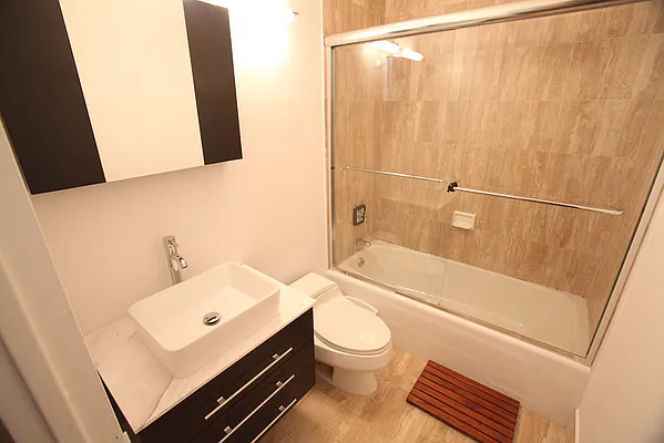 Sold by Level Group | media 30