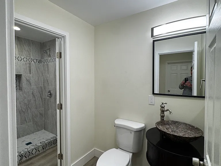 1821 E 17th St #101 — Photo 12