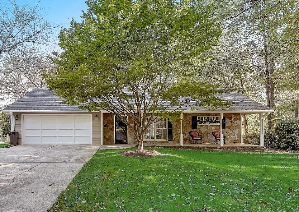 1st image of 115 Knotts Landing Dr