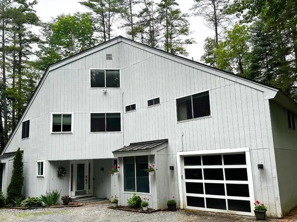 85 Longwood Drive, Grantham, NH 03753