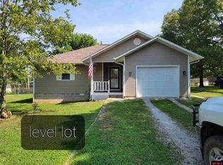 309 Walnut St, Flippin, AR 72634