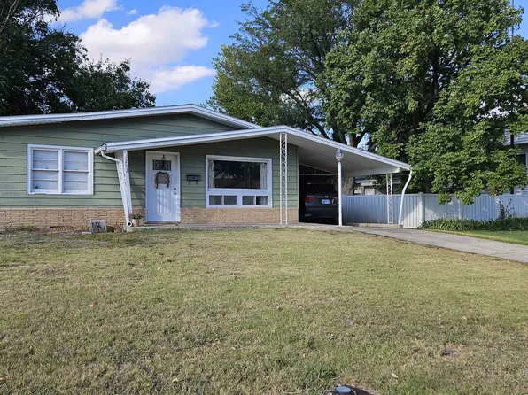 202 SW 9th St, Plainville, KS 67663