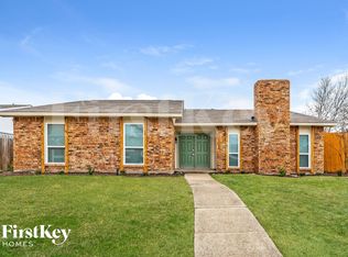 2130 Meadfoot Rd, Carrollton, TX 75007