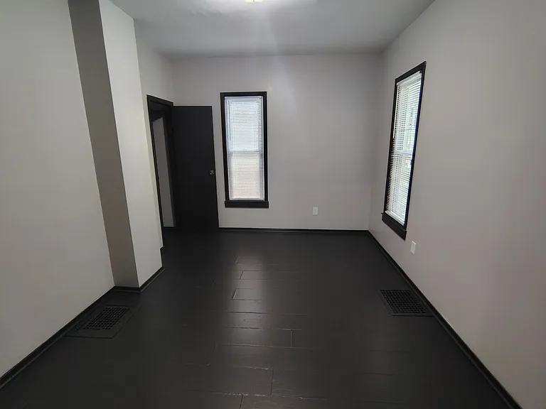 1102 Grant Ave #16 — Photo 11