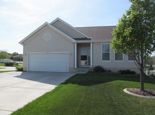 1602 N 209th St, Elkhorn, NE 68022