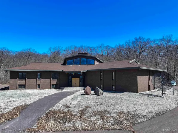 3781 Mohawk Gay Rd, Mohawk, MI 49950