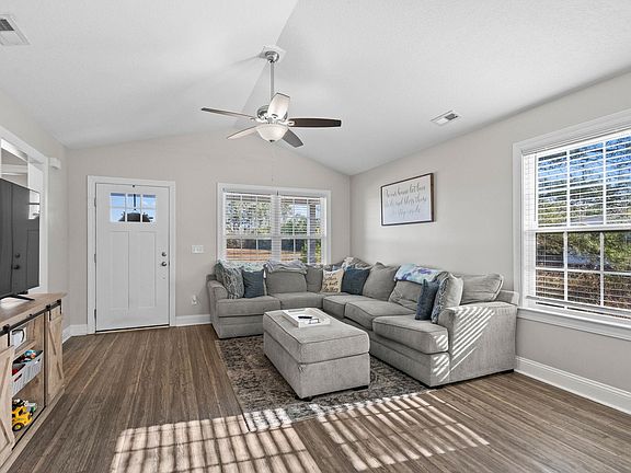 5th image of 3032 Wise Rd.