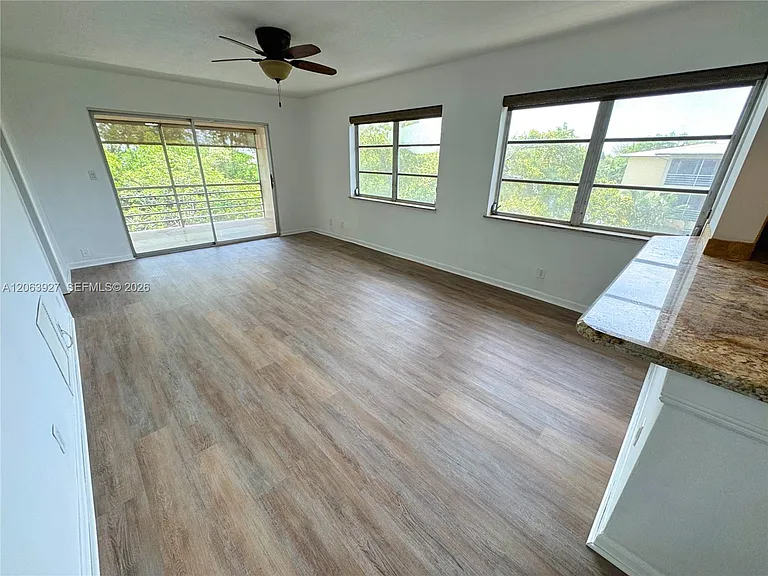 1400 NE 57th St #308 — Photo 4