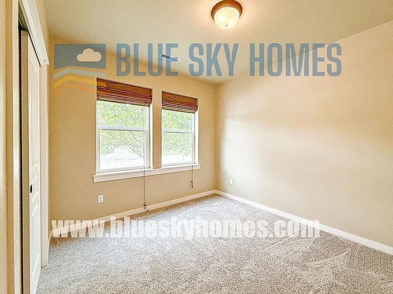 3 bed, 2.0 bath, 1574 sqft, $2,345 — Photo 4