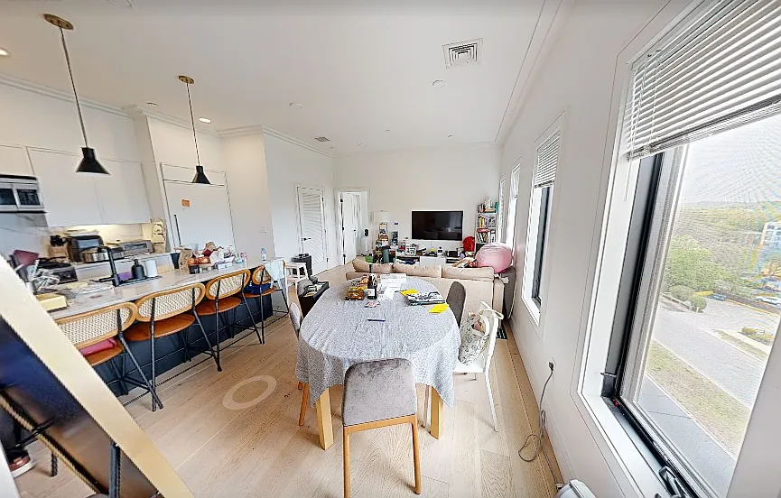 2 bed, 1030 sqft, $3,995 — Photo 2