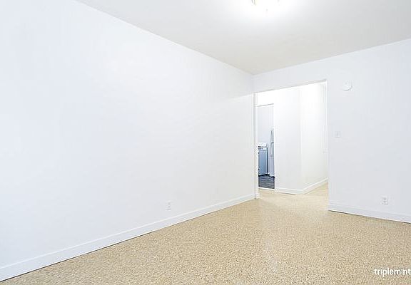 4th image of 66 Post Ave APT 3H
