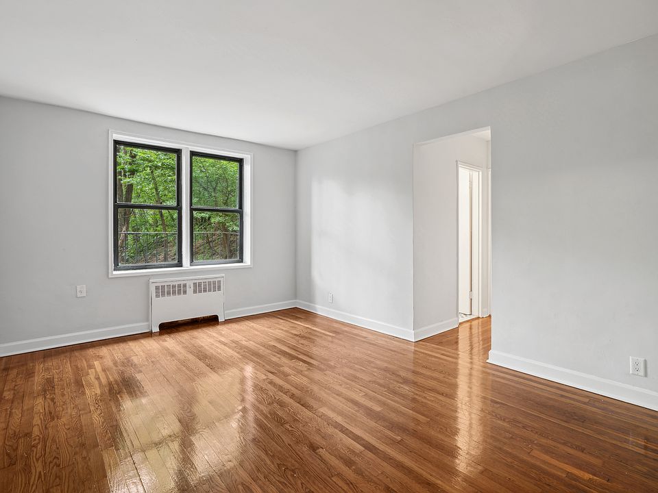 1st image of 1983 Sedgwick Ave APT 5D