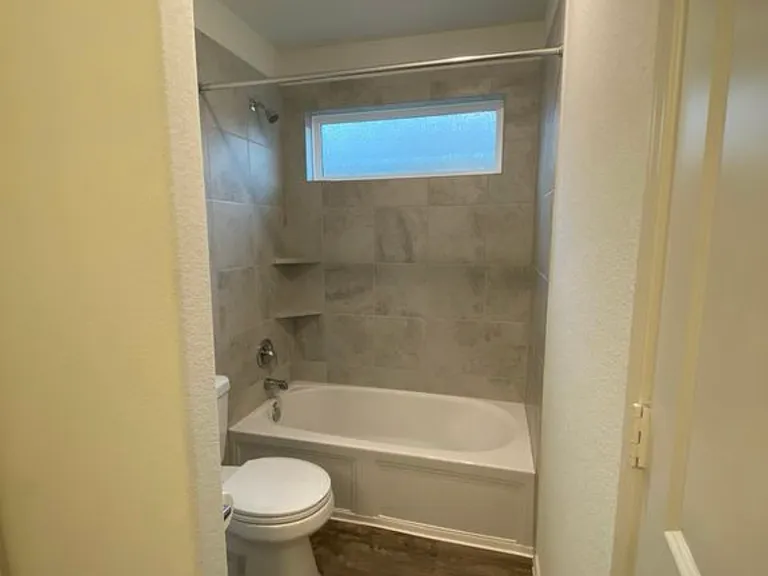 1209 Nokota Bnd — Photo 16