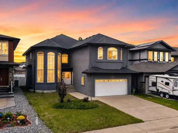 647 E Fraser Vis NW, Edmonton, AB T5Y 0V4