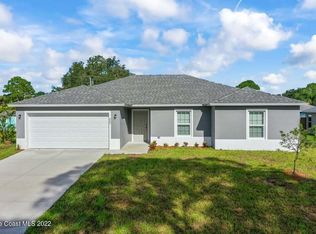 906 Dorchester Rd NW, Palm Bay, FL 32907