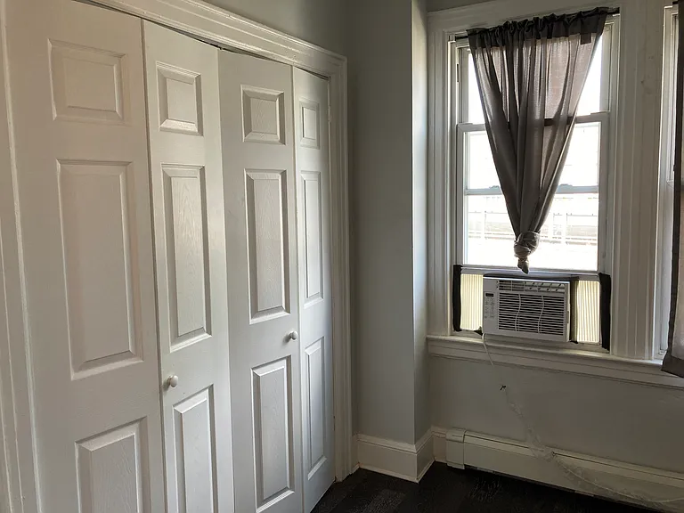 15816 Grand Central Pkwy #1 — Photo 7