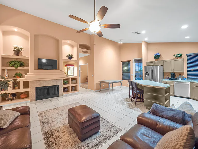 4232 E Rancho Caliente Dr — Photo 8