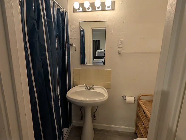 527 E Speedway Blvd — Photo 10