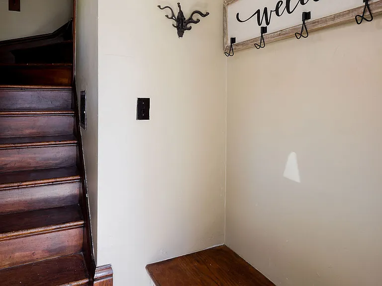 509 S 35th St — Photo 2