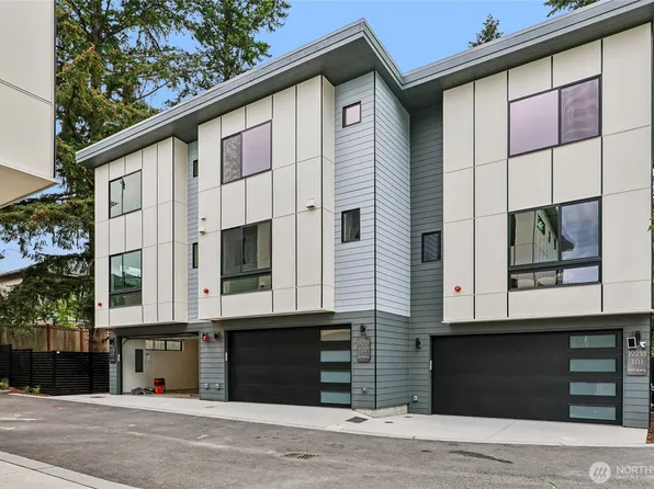 19218 77th Court NE #102, Kenmore, WA 98028