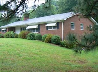 215 Bryant St, Eden, NC 27288