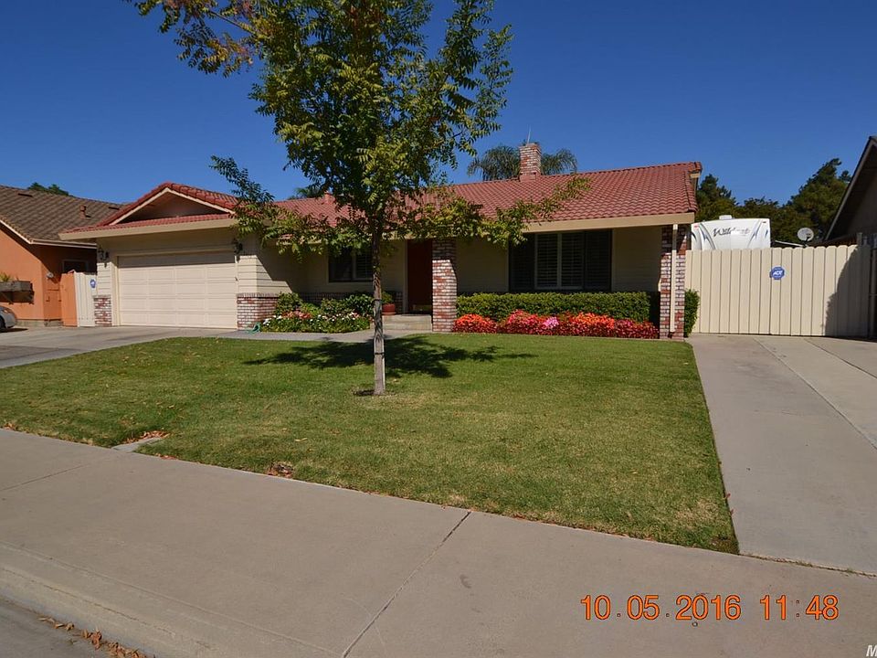 1st image of 3413 Woodbine Dr
