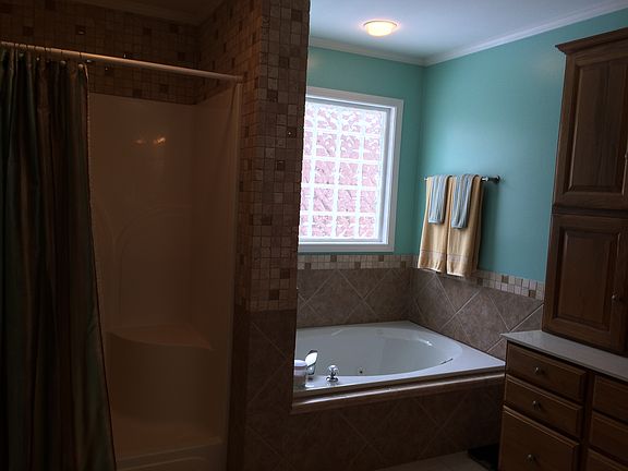 5th image of 2666 Lakebrook Dr