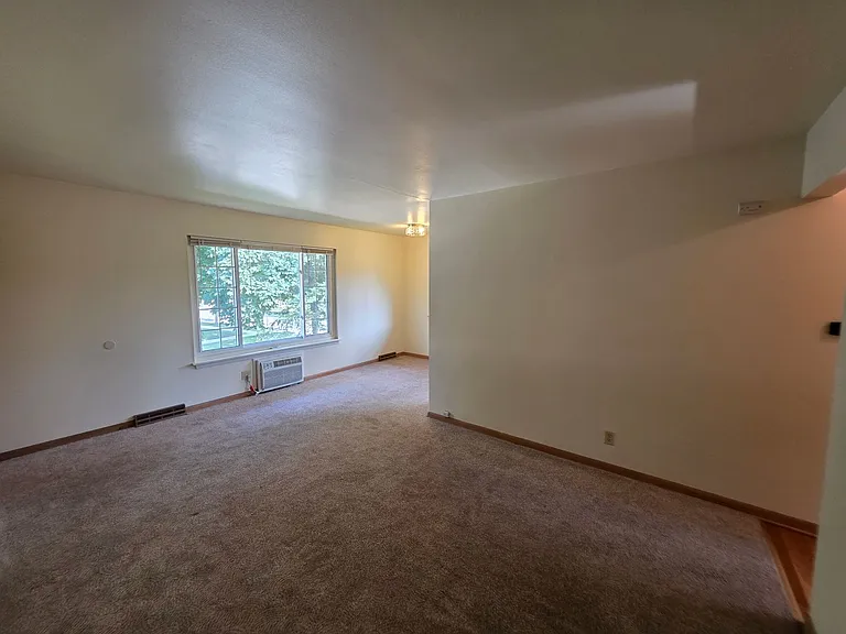 3127 S 66th St — Photo 13
