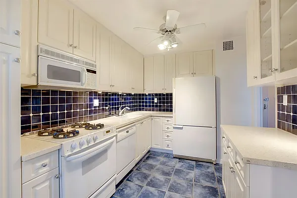 Sold by Corcoran | media 17
