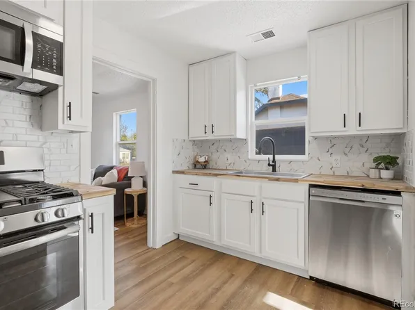 1334 Havana Street, Aurora, CO 80010