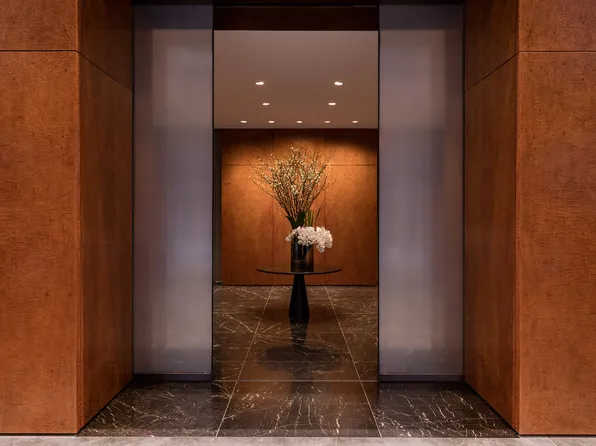 432 Park Avenue image 34 of 36