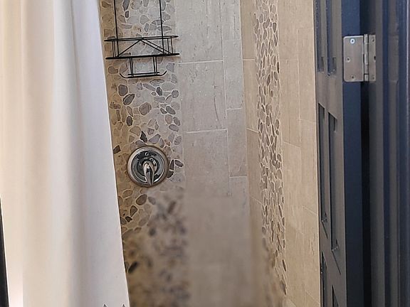 3rd image of 6370 W Ford Ave #1