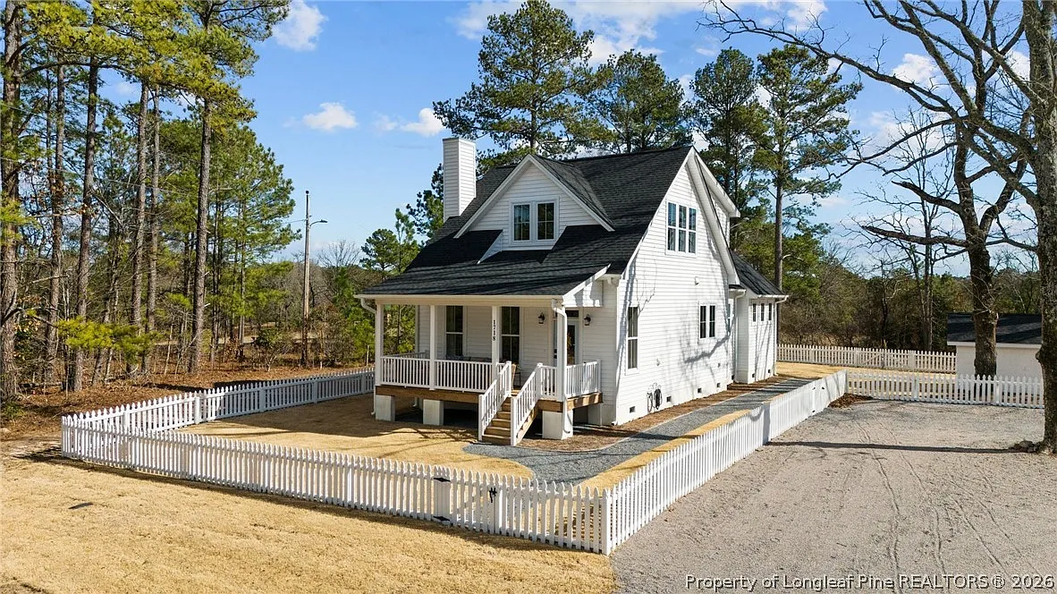3 bed, 3.5 bath, 1862 sqft, $2,900 — Photo 1