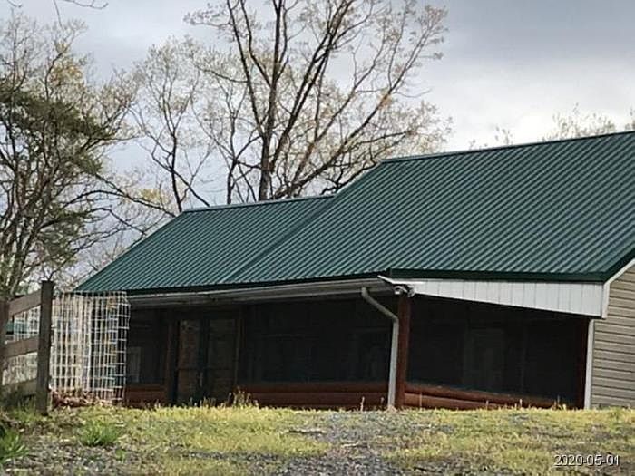 2nd image of 403 Mountaintop Dr