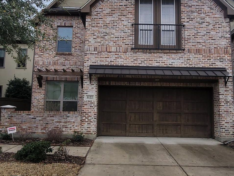 1st image of 1122 Emerson Park Ln
