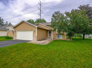 13447 Hummingbird St NW, Andover, MN 55304