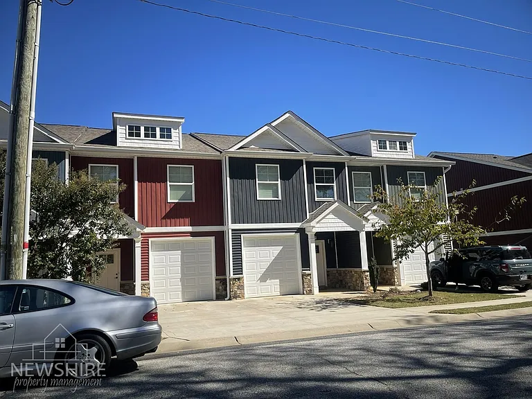 Townes at Converse Luxury Townhomes — Photo 54