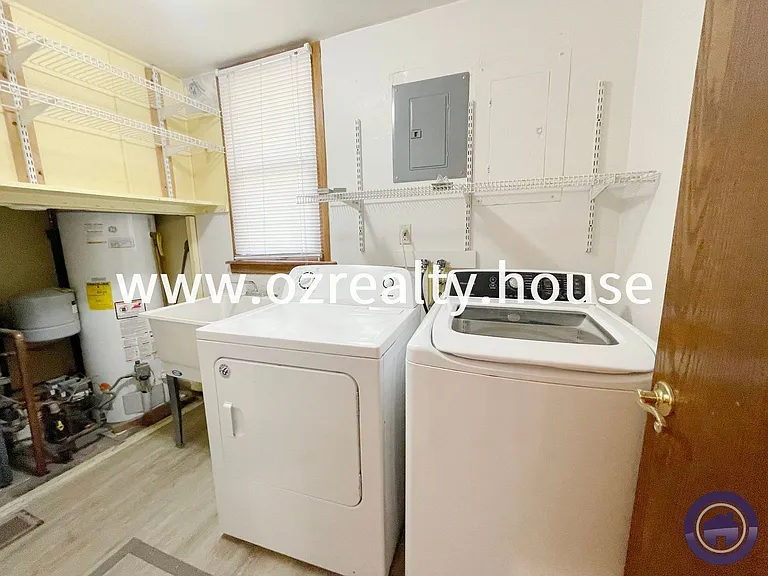 215 E Reed Ave — Photo 8